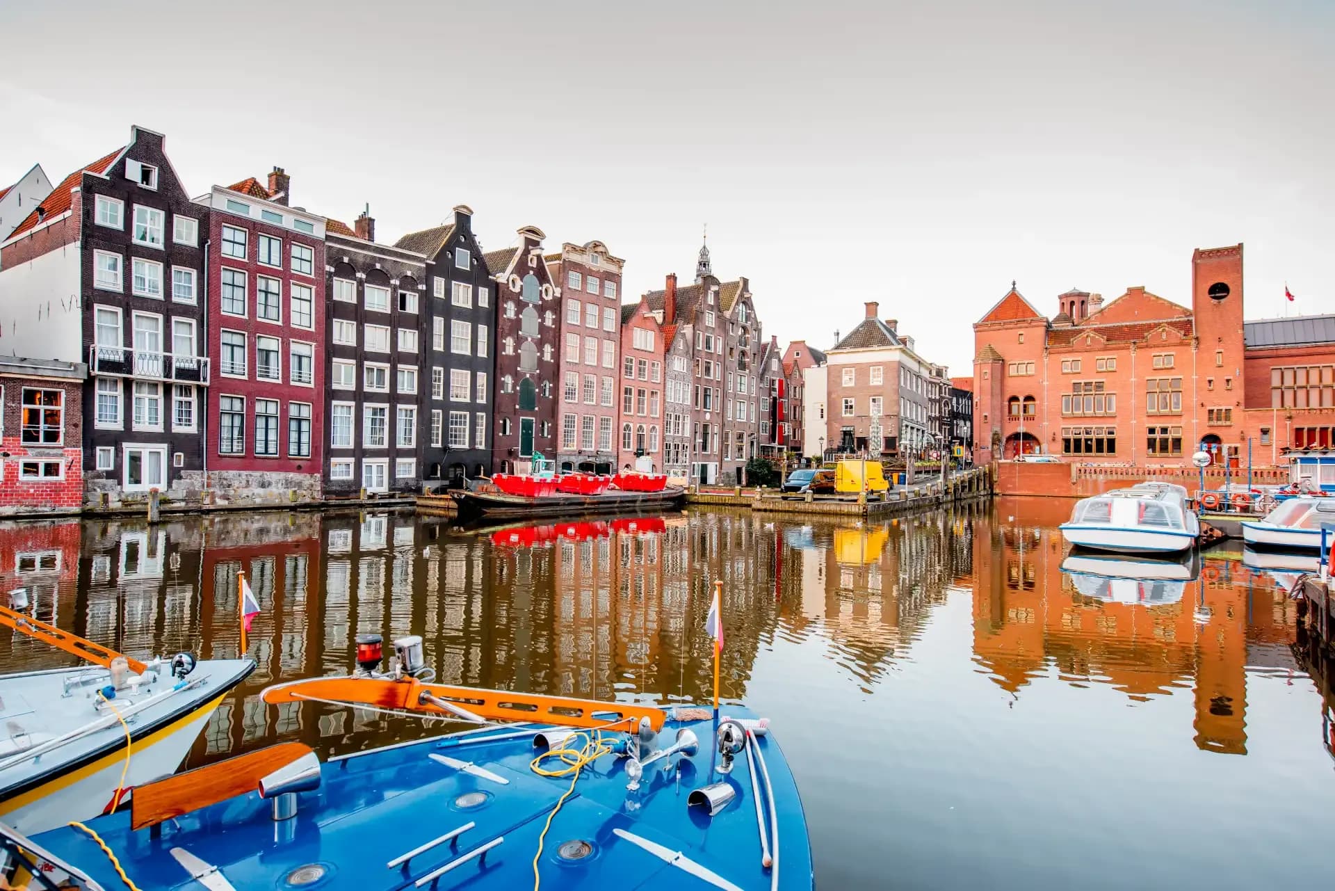 Amsterdam Unveiled: A Journey Through Canals, Culture, and Charm