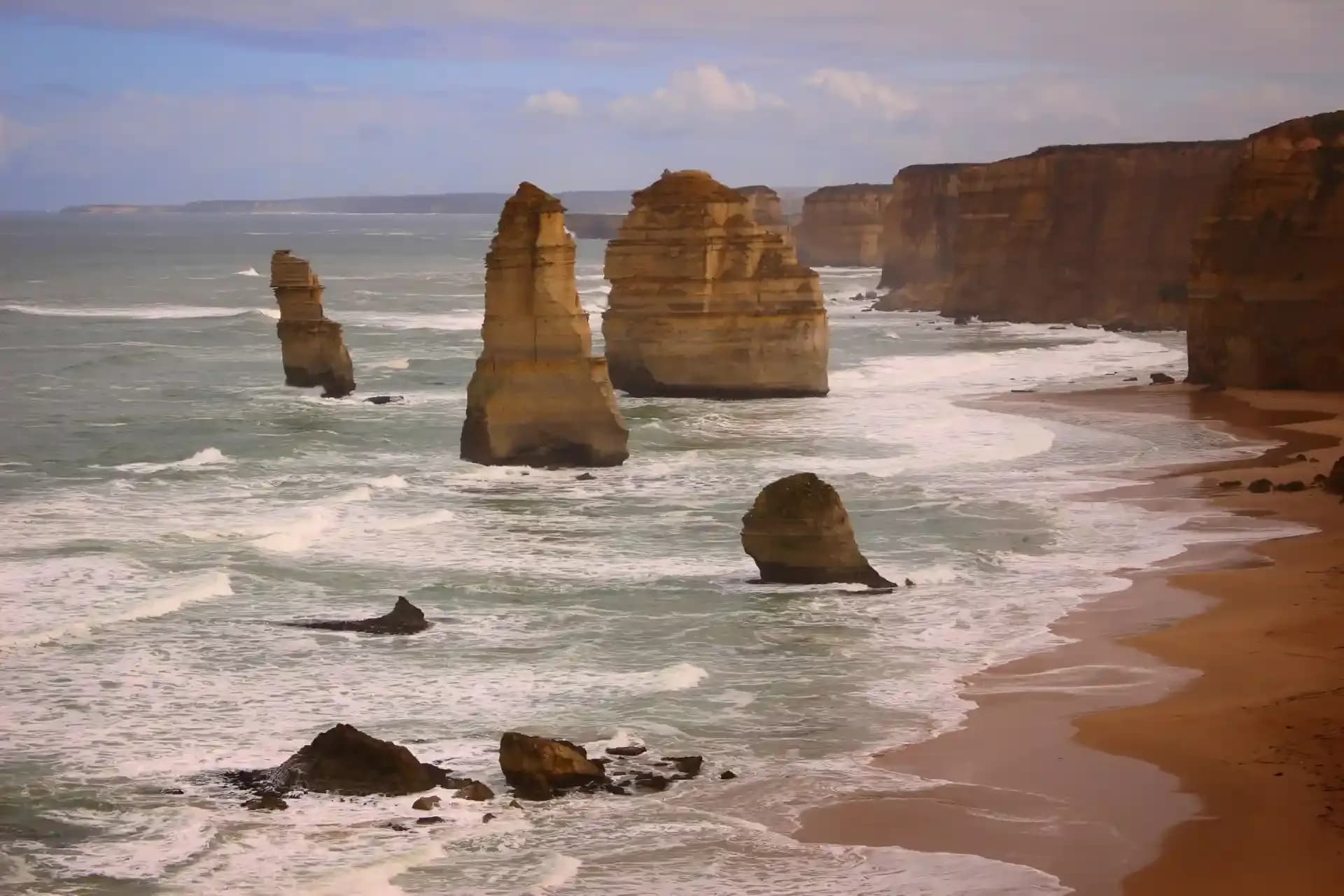 Driving the Great Ocean Road in Victoria, Australia: A Comprehensive Guide